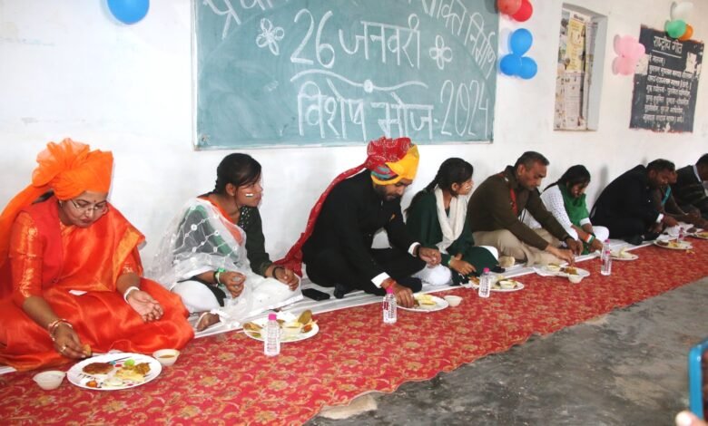 Satna News :विद्यालयीन बच्चों के साथ राज्यमंत्री प्रतिमा बागरी ने किया भोजन