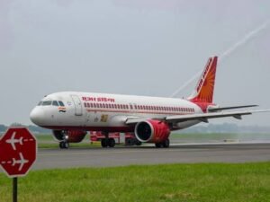 MP News :मुख्यमंत्री और केंद्रीय उड्डयन मंत्री ने ग्वालियर से बैंगलोर हवाई सेवा का किया शुभारंभ