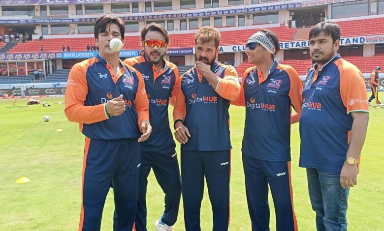 भारत राइजिंग के भोजपुरी दबंग्स उतरेंगे अपनी तिकड़ी मनोज तिवारी,दिनेश लाल यादव और खेसारी लाल के साथ .!