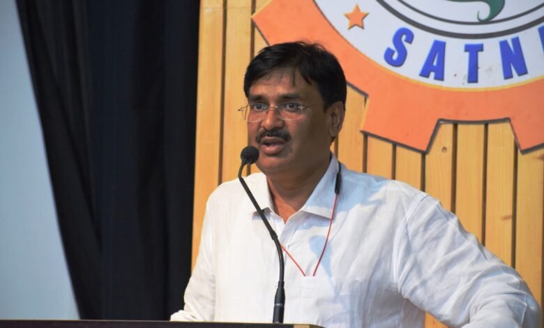 एकेएस में आयोजित माइक्रोसॉफ्ट ग्लोबल चैम्पियनशिप व्याख्यान में उद्यमिता पर जोर