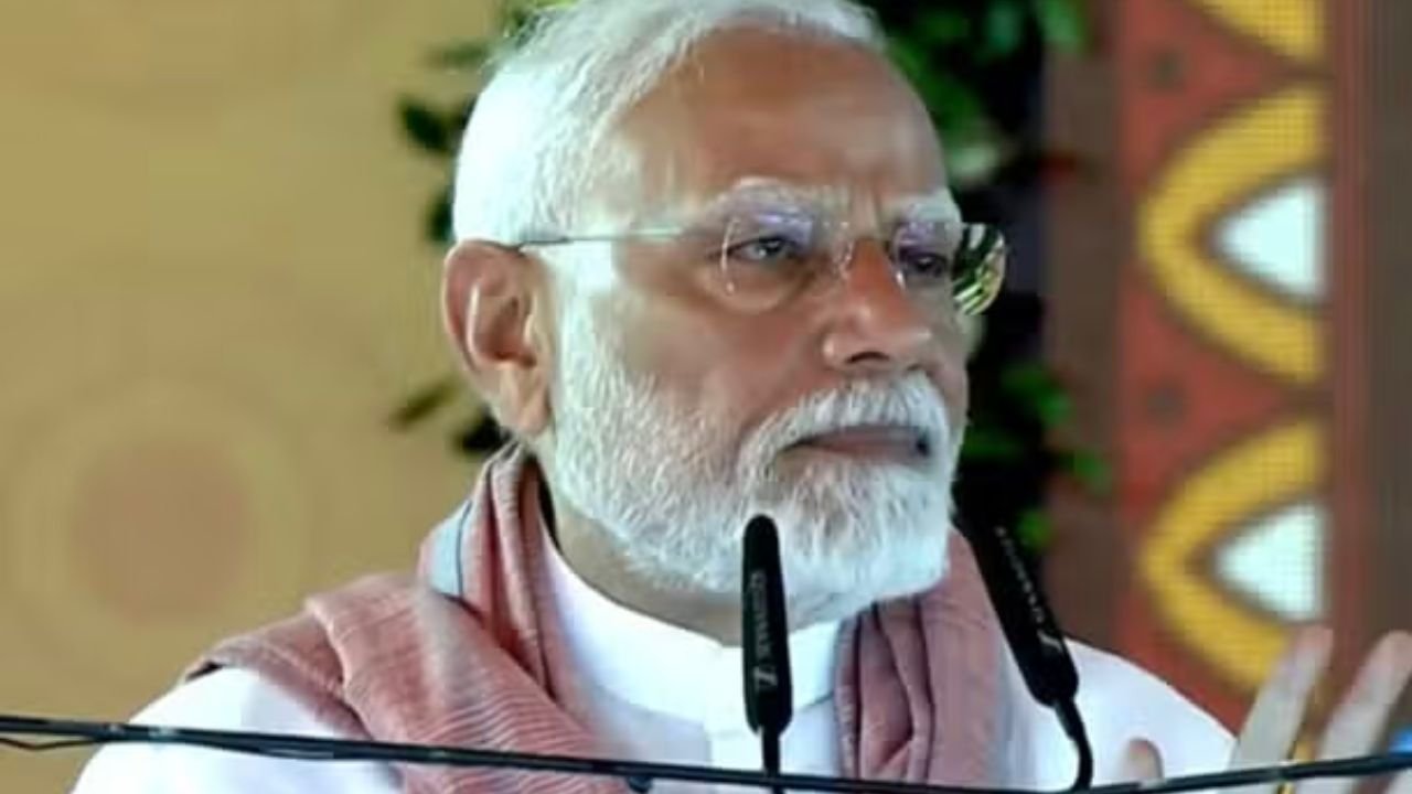 Bihar News: पाहलगाम हमले के बाद PM मोदी का जोश से भरा संदेश, 'आतंकवादियों को ढूंढकर सजा देंगे'