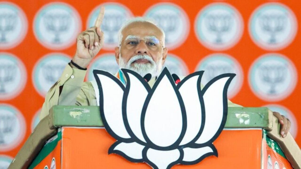 संविधान बचाओ की पुकार: PM Modi, खड़गे और अखिलेश ने अंबेडकर जयंती पर क्या दिया संदेश?
