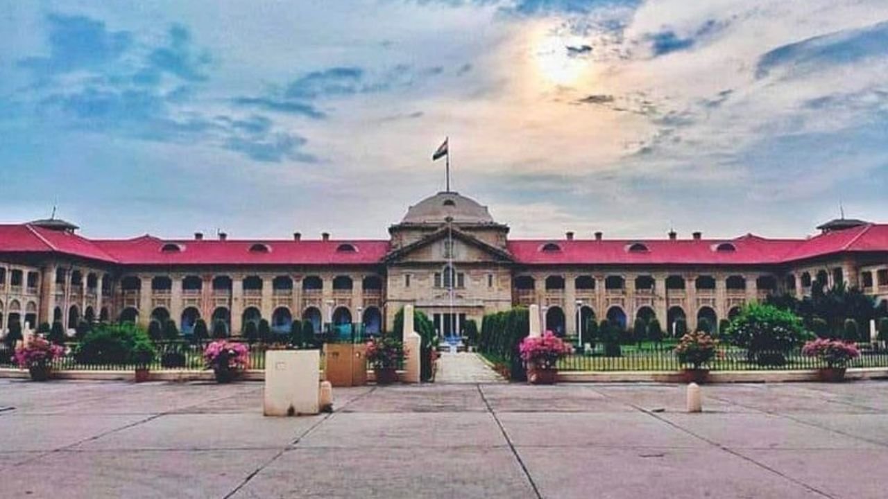 UP News: मस्जिद विवाद में कोर्ट ने पूछा सवाल, सरकार को दो हफ्तों में देना होगा जवाब