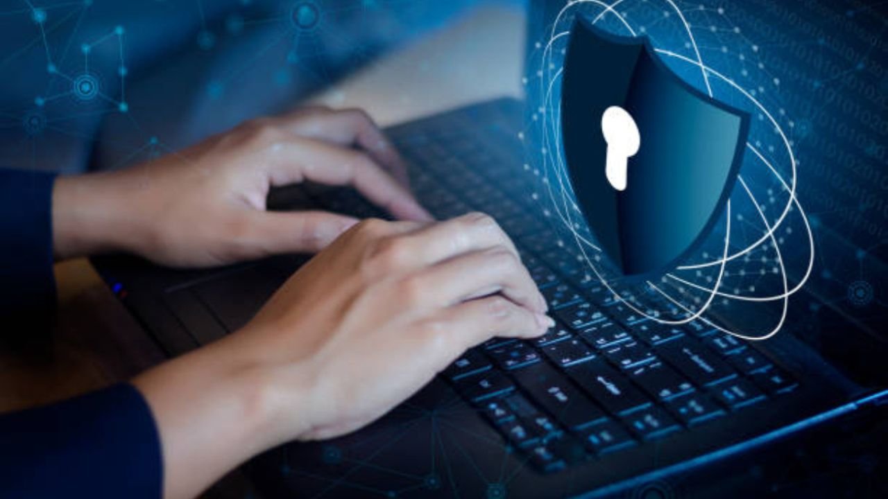 Cyber Crime News: टेलीग्राम पर चार गुना मुनाफे का लालच देकर सरकारी कर्मचारी से चार लाख की ठगी