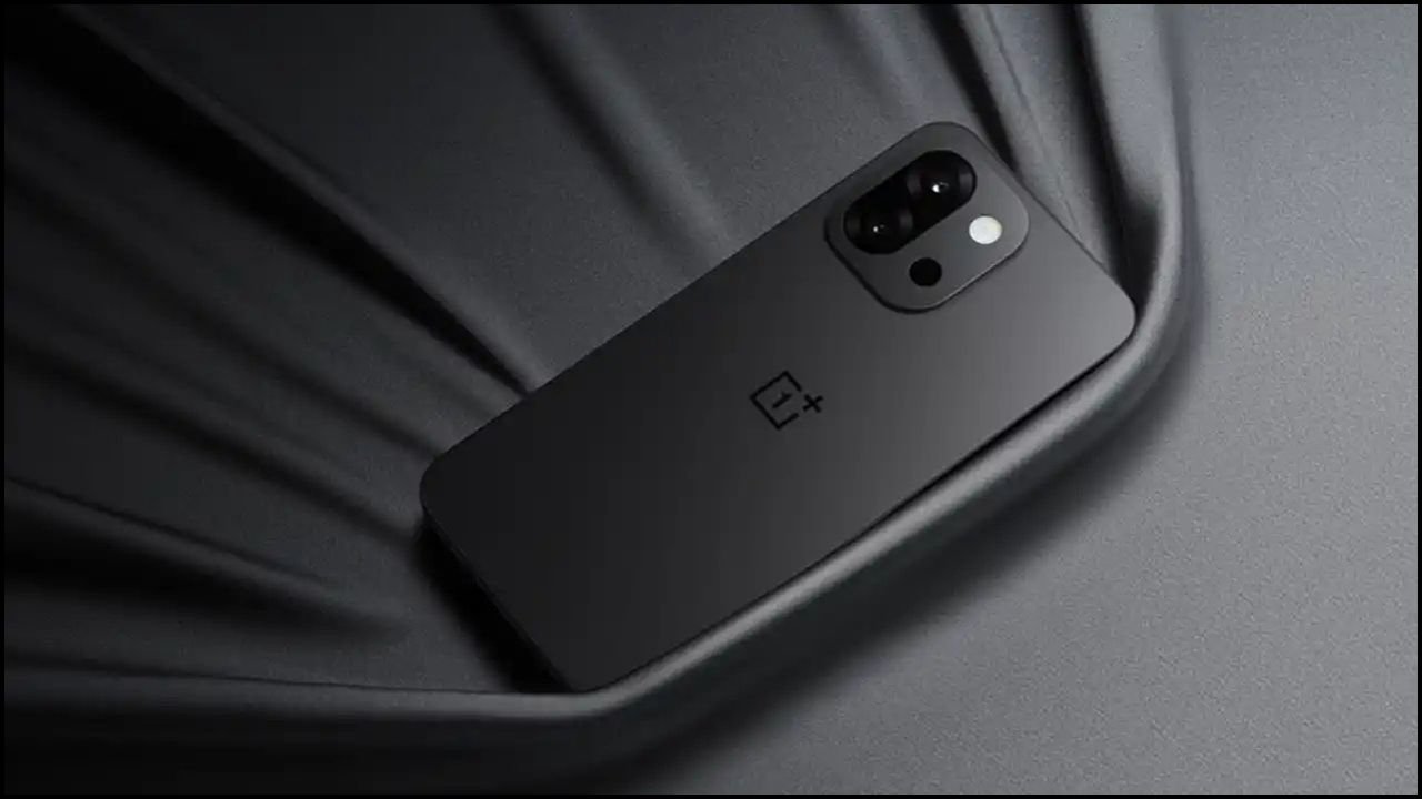 OnePlus का नया धमाका! 13s में मिलेगा Plus Key, लेकिन पुराना फेवरेट फीचर हटाया गया