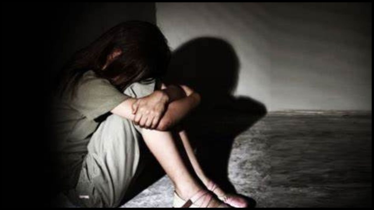 Haryana News: स्कूल जाते समय 15 साल की छात्रा से चलती कार में यौन शोषण, पुलिस जांच में जुटी