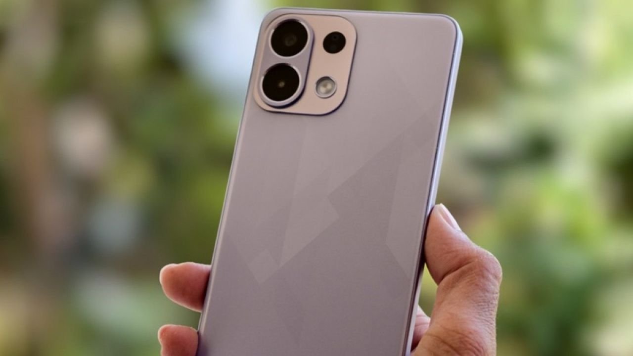Oppo K13 Turbo की पहली झलक आई सामने, गेमर्स के लिए है एकदम परफेक्ट