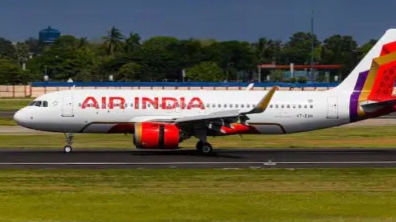 Air india flight : फिर बिगड़ी फ्लाइट की चाल: कोलकाता में रुकी मुंबई जाने वाली उड़ान