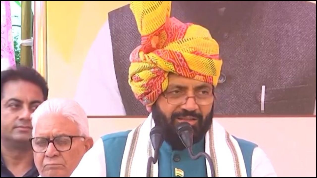 Haryana के मुख्यमंत्री ने राहुल गांधी को दिया सीधा जवाब, कहा- संविधान की गरिमा बनाए रखें