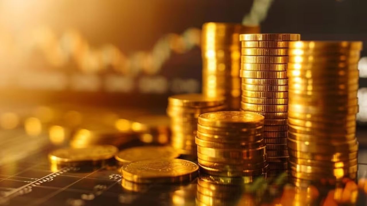 Gold Price Today: सोने की कीमत में फिर हल्की गिरावट, क्या यही सही मौका है खरीदारी का?