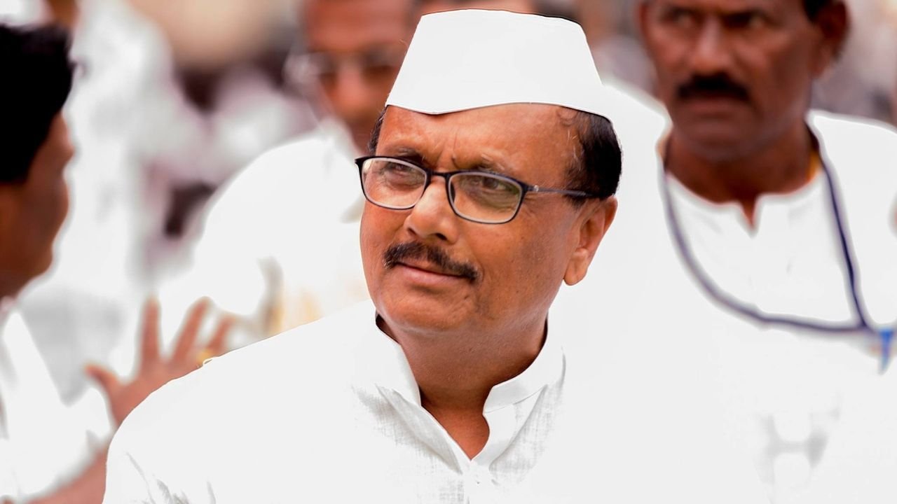 BR Patil Audio: कर्नाटक कांग्रेस सरकार में घमासान, BR पाटिल बोले- हाउसिंग घोटाले पर मैं पीछे नहीं हटूंगा