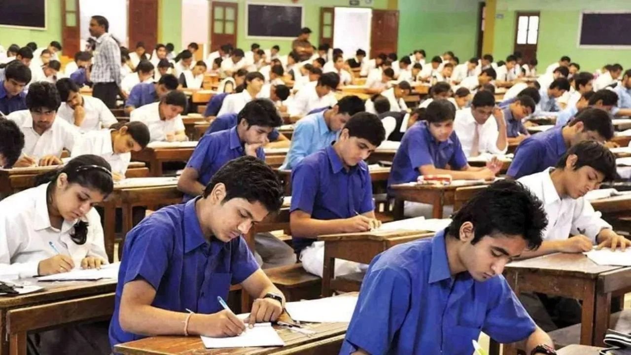 Andhra Pradesh: गरीब छात्रों के सपनों को मिली उड़ान! आंध्र प्रदेश के शिक्षकों ने भरा उम्मीदों का पंख