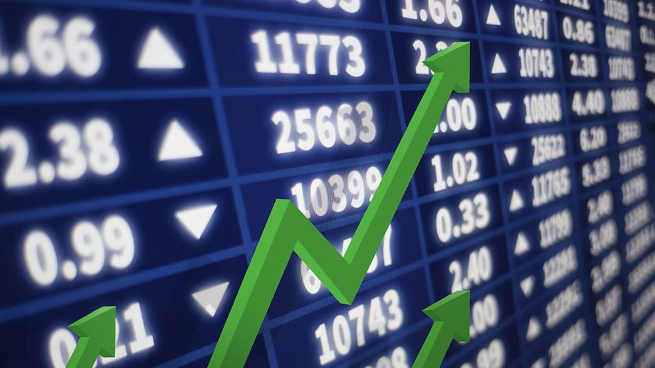 Multibagger Stocks: 8 जुलाई बना शेयर बाजार का ऐतिहासिक दिन, तीन मिड-स्मॉल कैप ने तोड़े सारे पुराने रिकॉर्ड