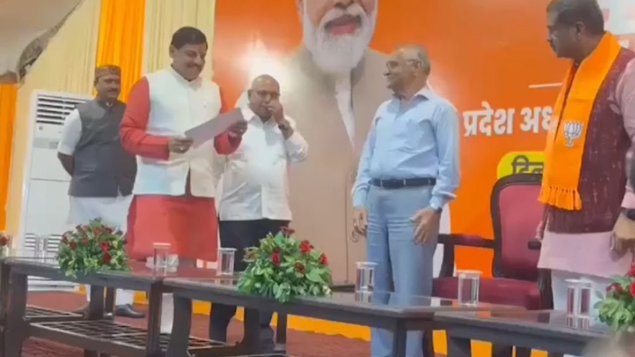 MP BJP President: हेमंत खंडेलवाल निर्विरोध अध्यक्ष बने, BJP हाईकमान ने फिर दिखाया कि वफादारी ही असली पहचान